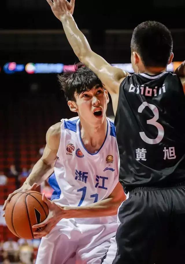 库里连续三次盖帽马布里,曹岩盖帽马布里2012