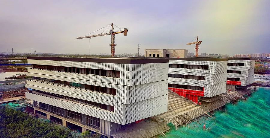 天津滨海新区中部新城奥体中心,滨海新区中部新城的发展前景如何