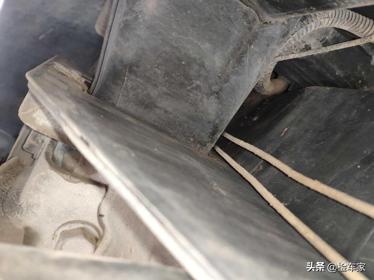 新款普拉多上市老款还值不值得买,全品牌新车丰田普拉多是否靠谱