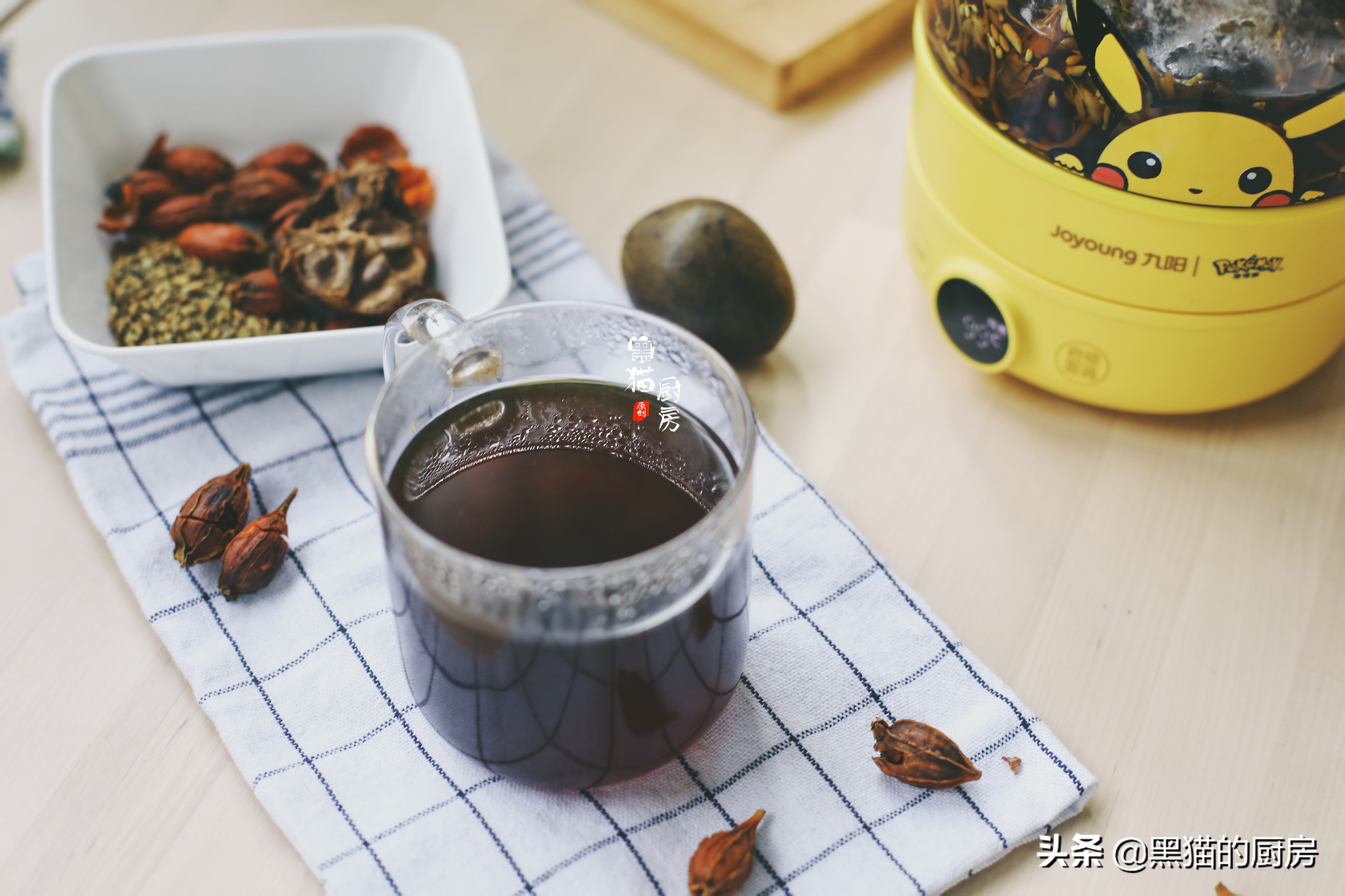 天冷，少吃水果多喝“五花茶”，一次一壶，微甜回甘不怕口干口苦