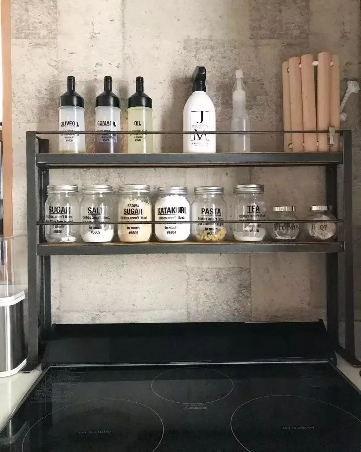 80后夫妇将破旧小宅爆改“复古咖啡厅”，95%家具都是自己打造