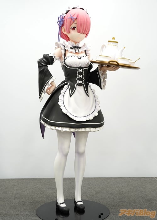 单反穷三代,手办毁一生