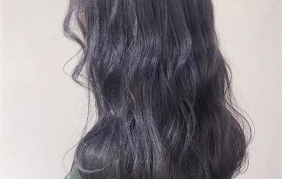 木北造型：焗黑油和染黑的区别木北造型告诉你