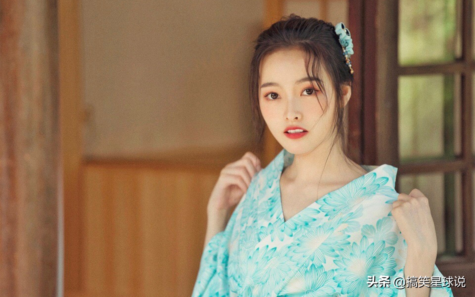 有根火柴走在路上觉得头很痒,有根火柴在路上