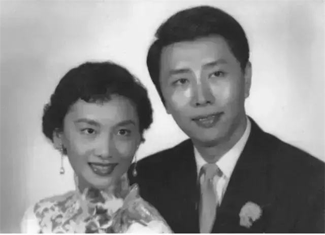 夏梦金庸最爱的女人,夏梦金庸女神