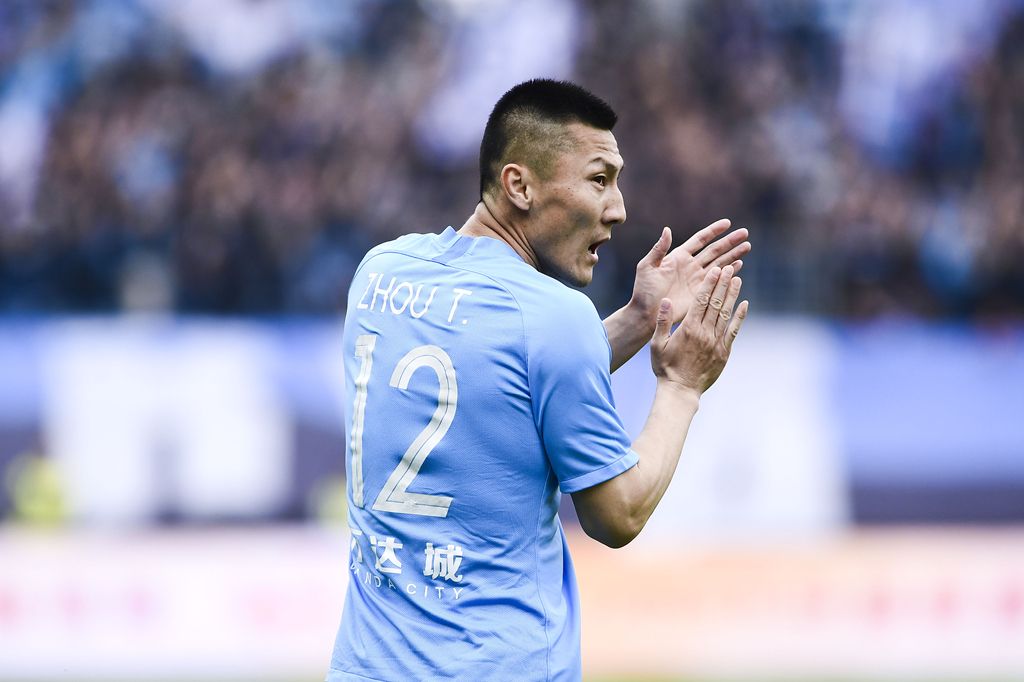 贾秀全任教大连人，足球报兼职辟谣？找个电子厂上班去吧