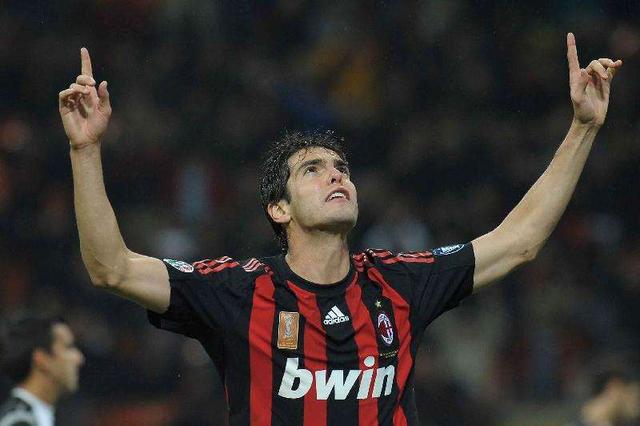 绿茵场的经典瞬间,绿茵信仰进三个球庆祝动作