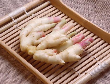 夏天吃醋泡姜怎么做,醋泡姜健脾养胃