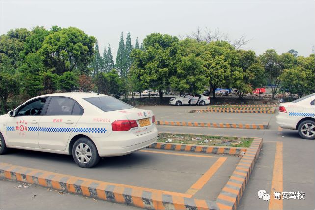 练车没有方向感车身老是斜怎么办,练车没方向感