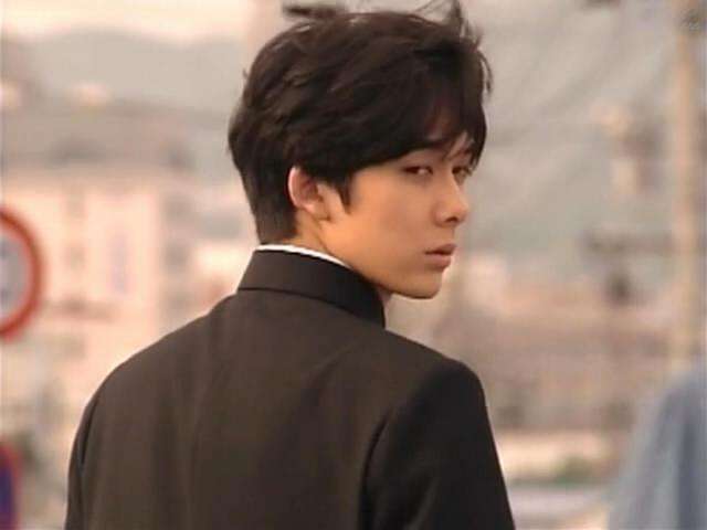 他是“世纪末美少年”，巅峰期为了爱情被雪藏，如今已成落魄大叔