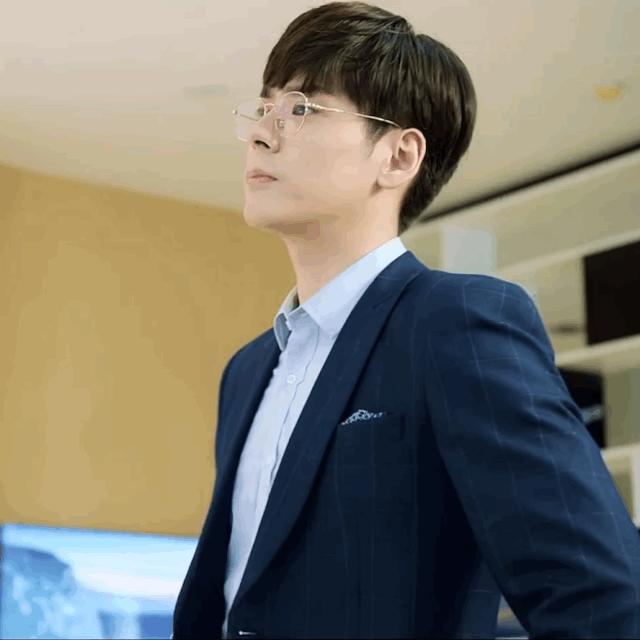 英年早婚的男星合集,英年早婚的男明星