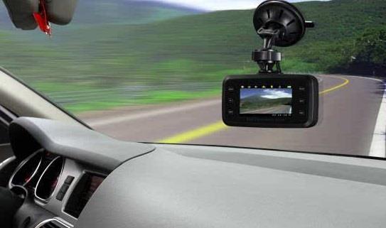 行车记录仪安装支架有什么讲究,行车记录仪的拍摄方式怎么选择