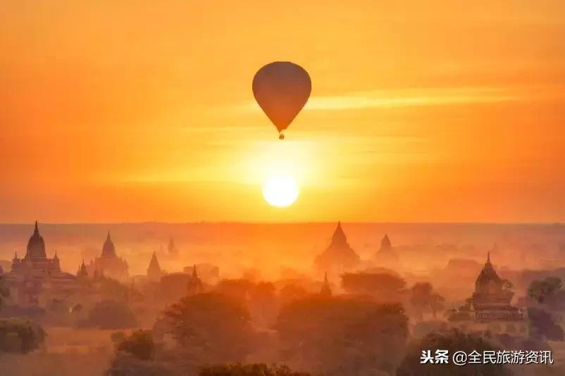 这个藏着绝美海滩和热气球的东南亚小国说走就走！