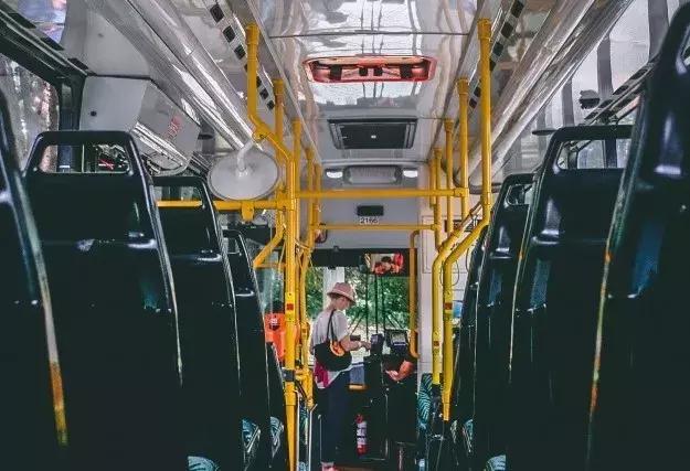 成都公交优化13条线路 (为进一步与市民接驳成都调整公交)