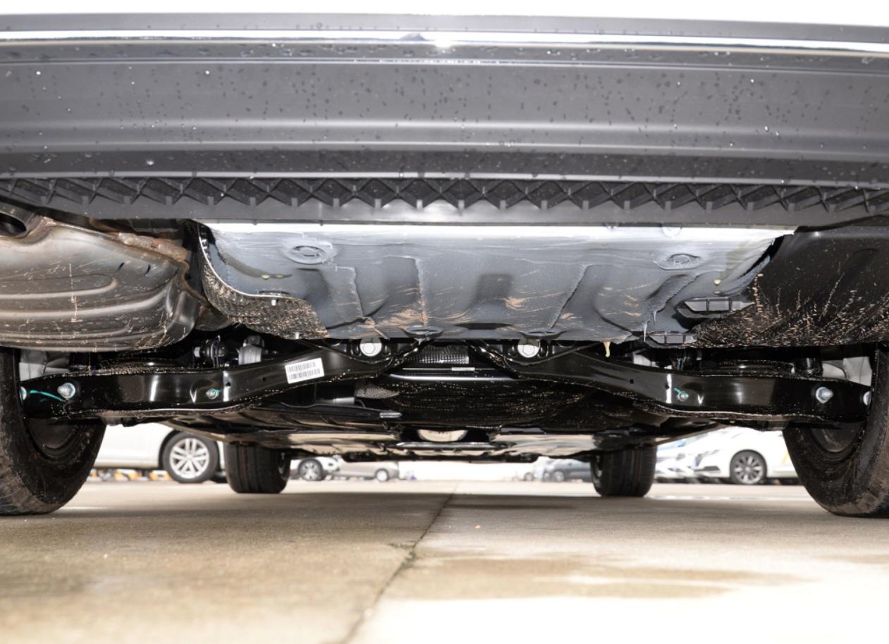 大众速腾底盘质感怎么样,11年大众速腾1.4t优缺点