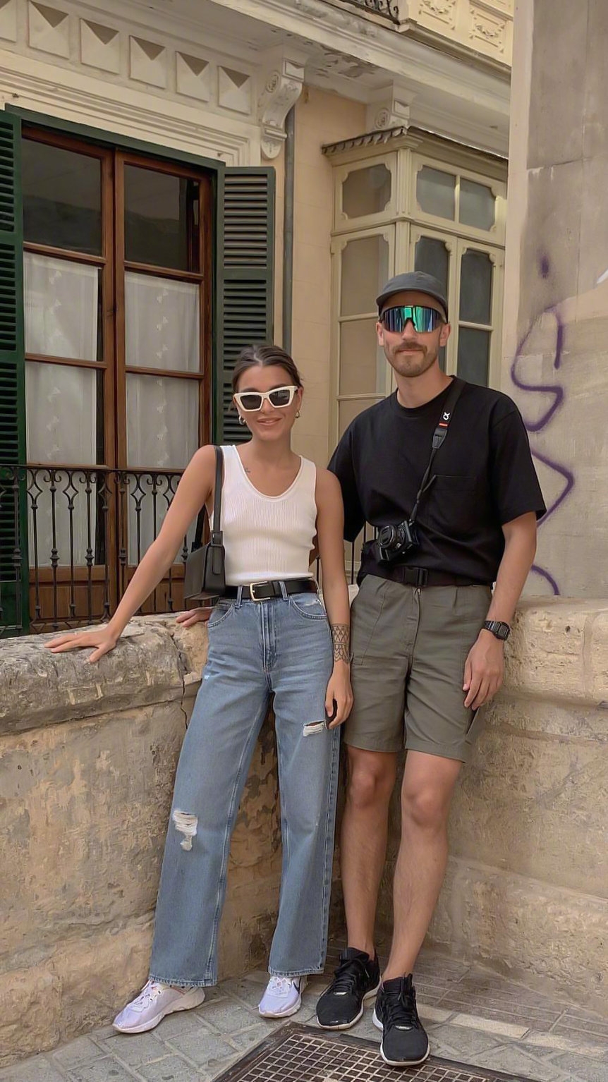 街拍情侣穿搭秀恩爱,情侣街拍秀恩爱穿搭