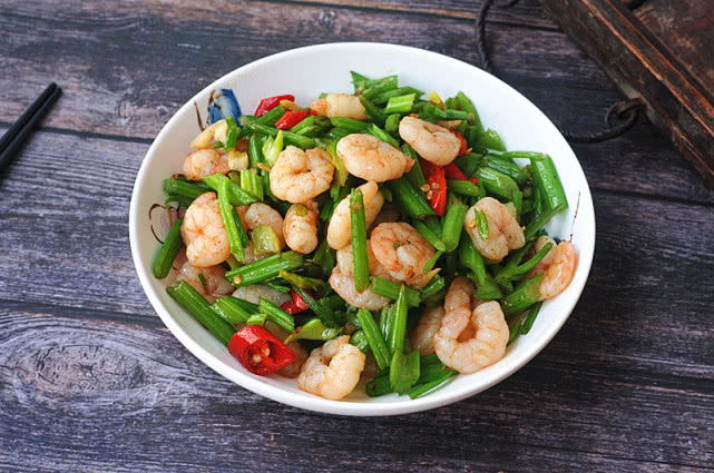 冻虾涮火锅需要怎么处理才不腥,如何煮冻虾不腥又好吃窍门