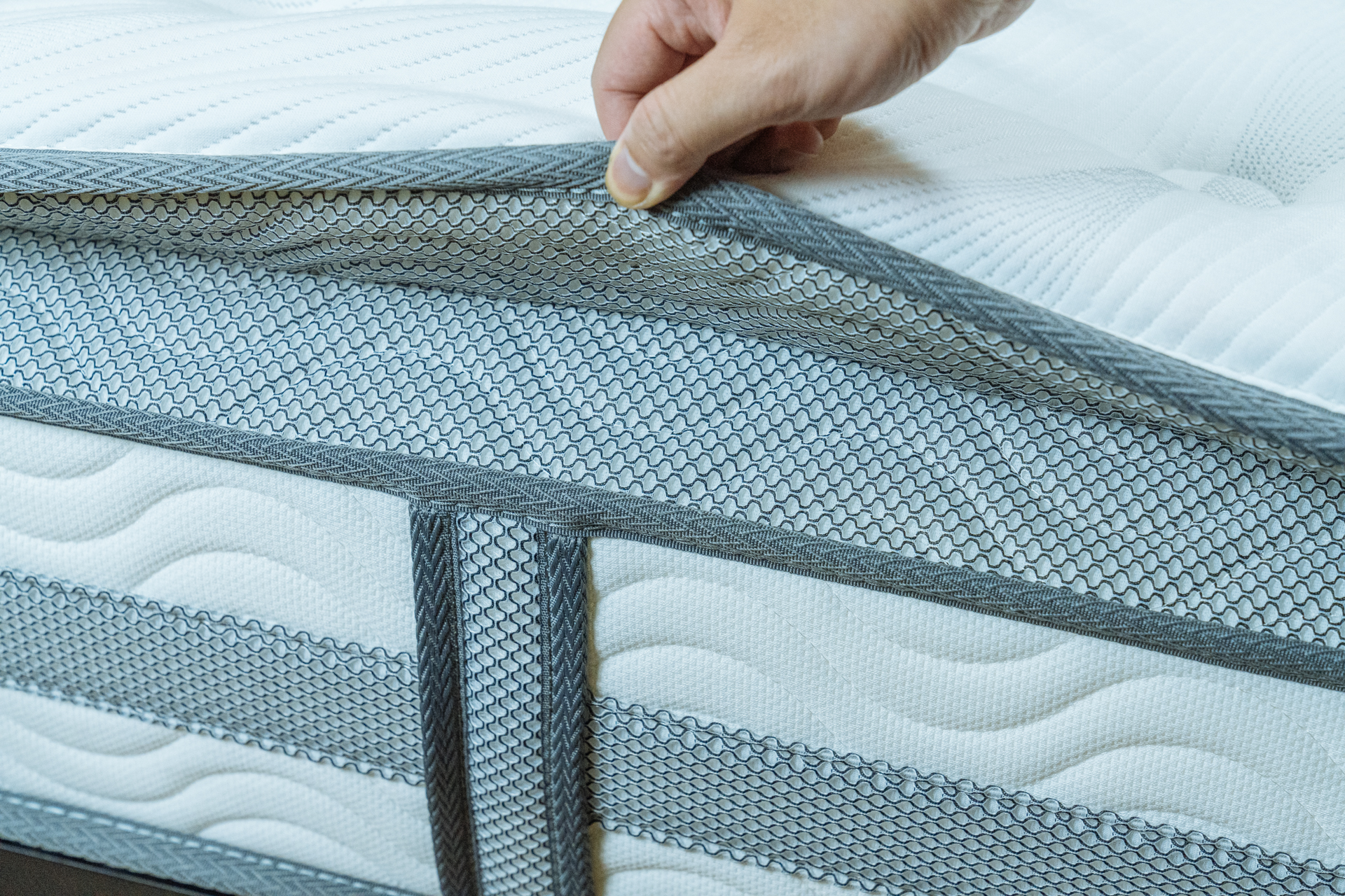 床垫是弹簧床垫好还是乳胶床垫好,床垫选弹簧床垫还是记忆棉床垫