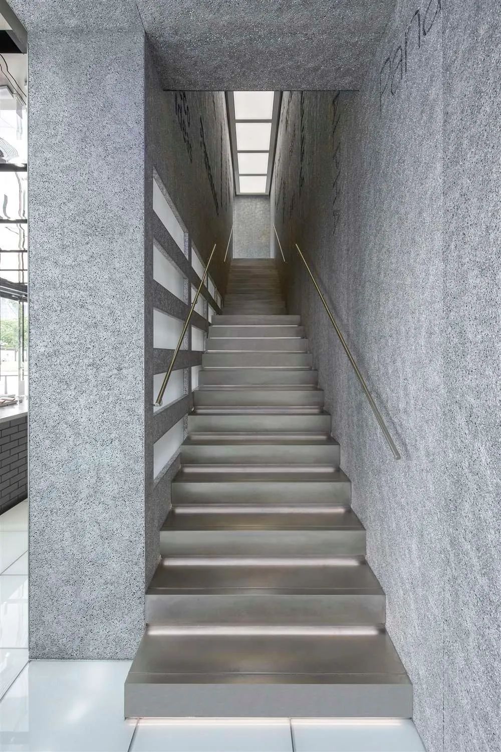 空间胜过广告：杭州PANASONIC店让顾客真正感受品牌