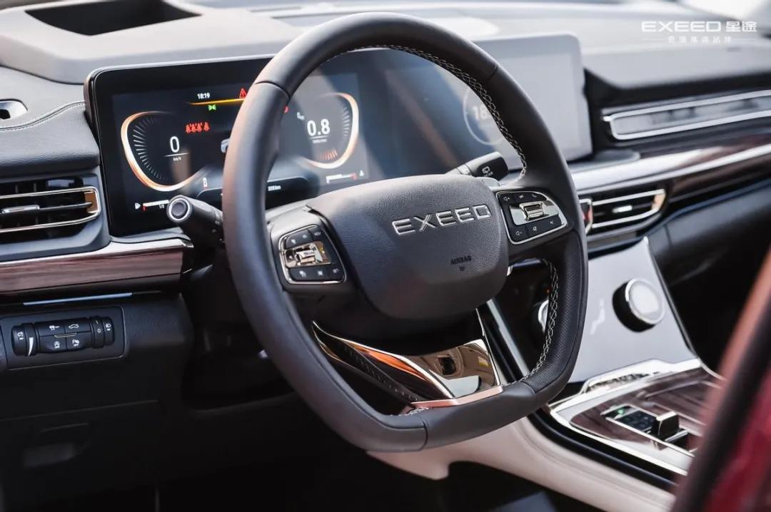 20万买辆大七座SUV简直美滋滋，动力猛气场也足，想吃亏都难