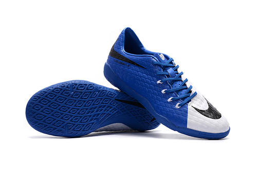 足球鞋知识科普之足球鞋怎么选,足球初学者要选什么样的足球鞋