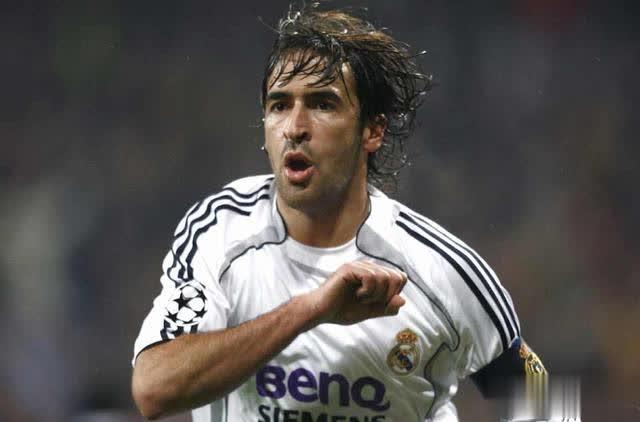 世界足坛十大绿茵王子,你觉得世界上哪三种男人最帅