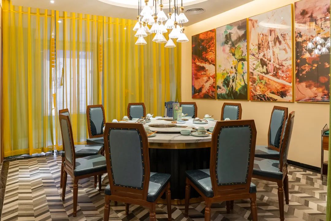 泰国鸡和缅鸡杂交后代,中泰越混血椰子鸡