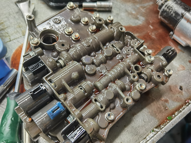 维修变速箱故障怎么跟师傅讲,变速箱维修有多好