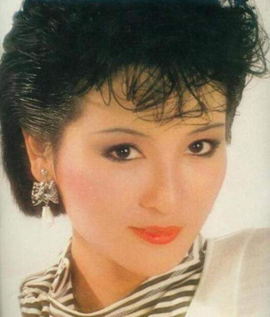 谢霆锋10亿,谢霆锋身价对比周杰伦