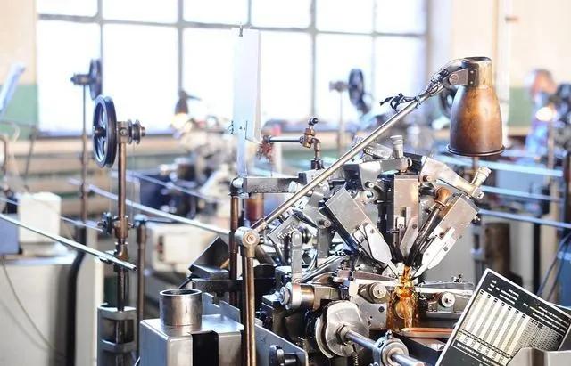 北京时间手表,北京昌平手表厂最早品牌表