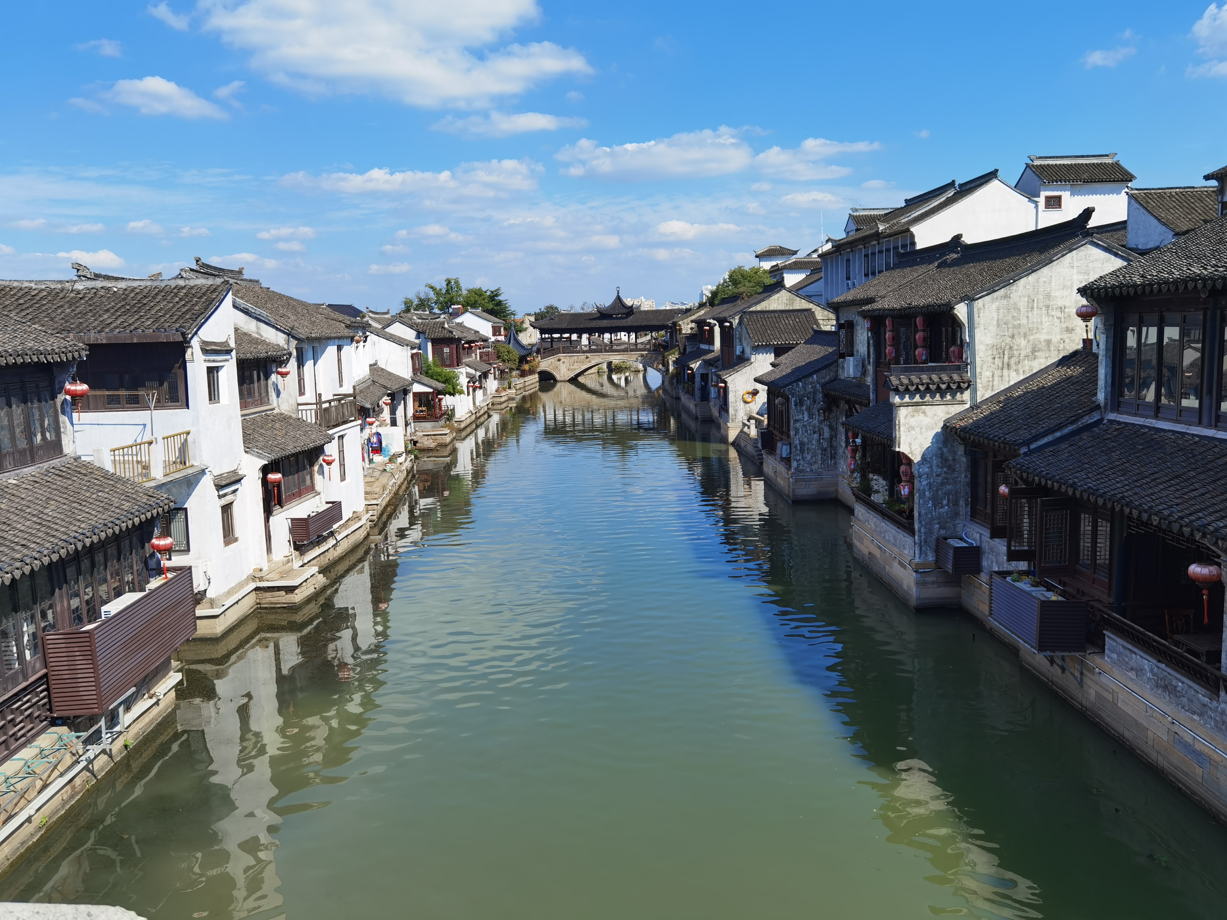 「顾马入江南」老街酒楼吃吃蟹