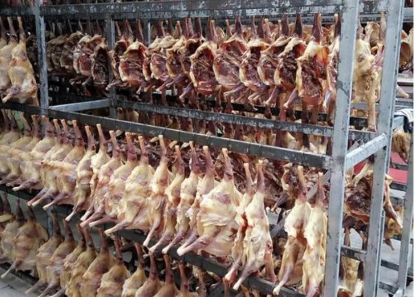 麻辣风干鸡的制作方法,风干鸡什么时间制作最佳