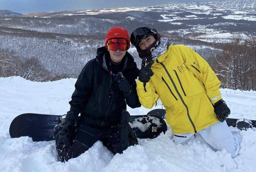 被误认“代购”？王思聪晒6大箱“战利品”，却被粉丝求帮带球衣