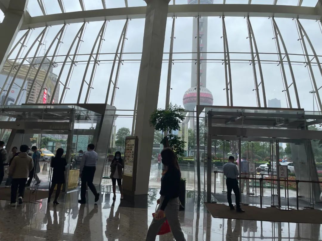 上海ifc国金中心销售额,实探上海楼市视频