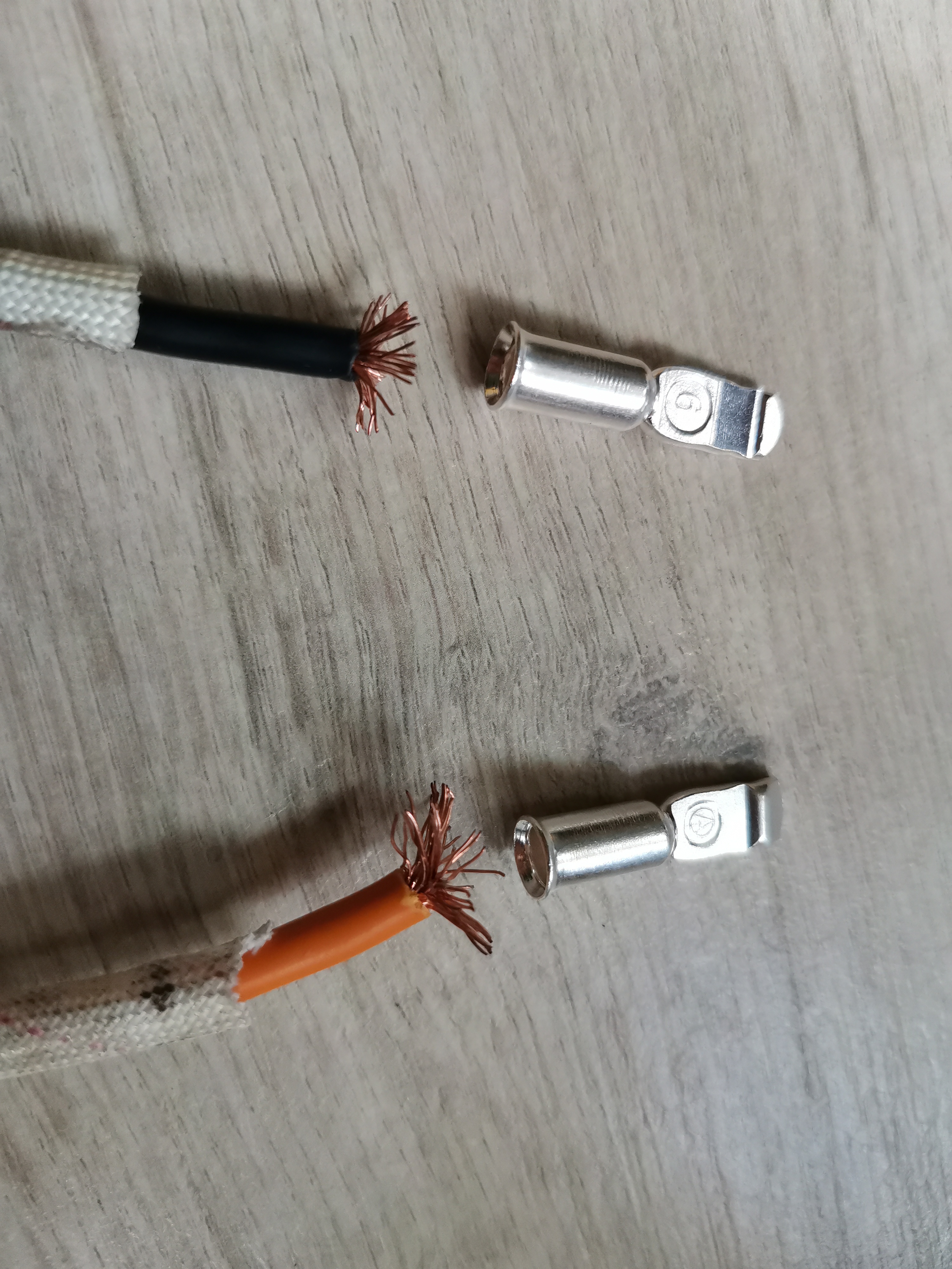 磷酸铁锂做三轮车电池,给电动三轮做一个磷酸铁锂电池