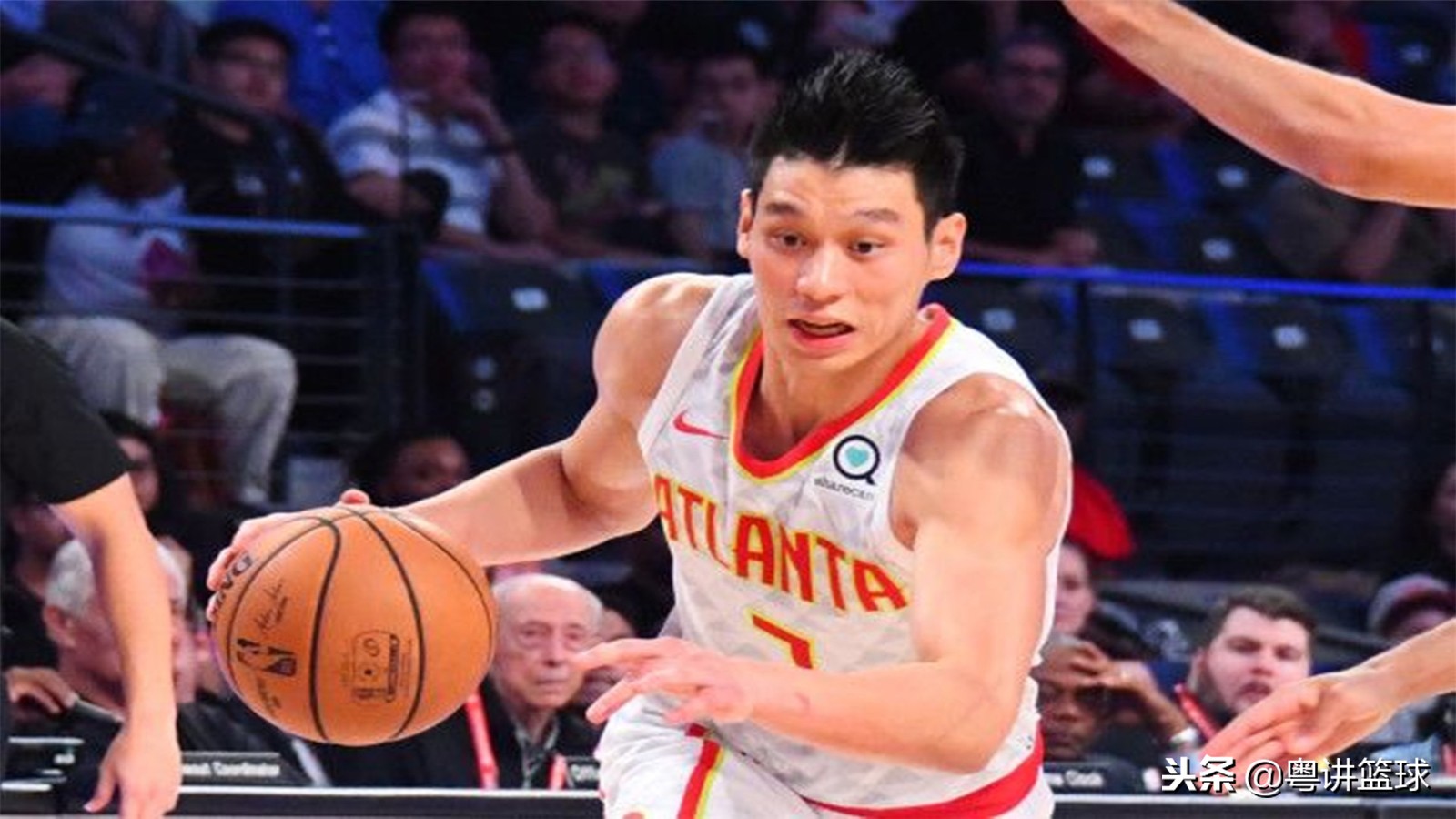 林书豪的伤势,林书豪护肘篮球集锦
