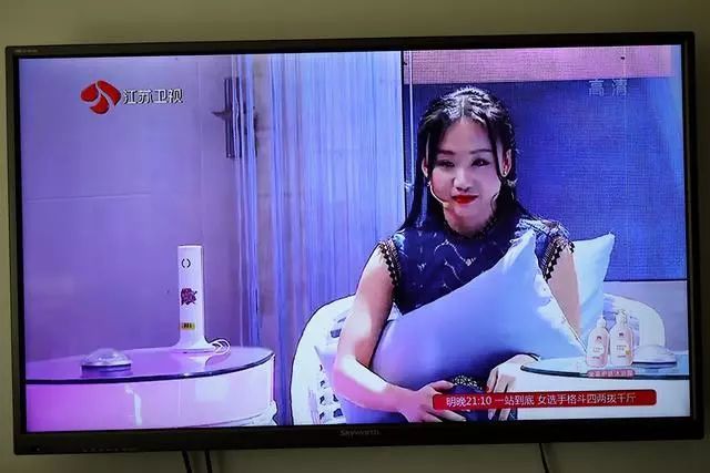 爱奇艺电视果和投屏器哪个好,爱奇艺投屏老款电视