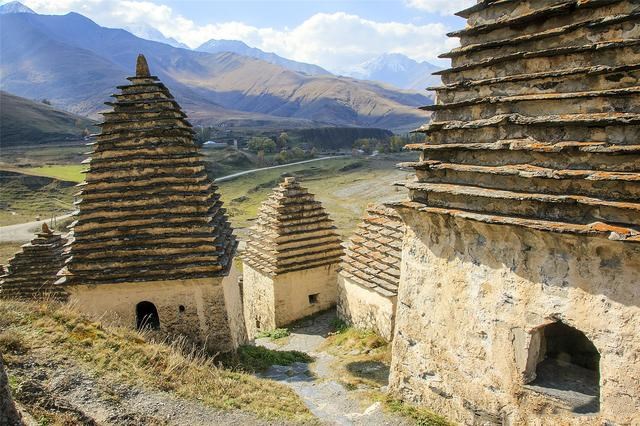 俄罗斯活死人墓地,俄罗斯活死人墓