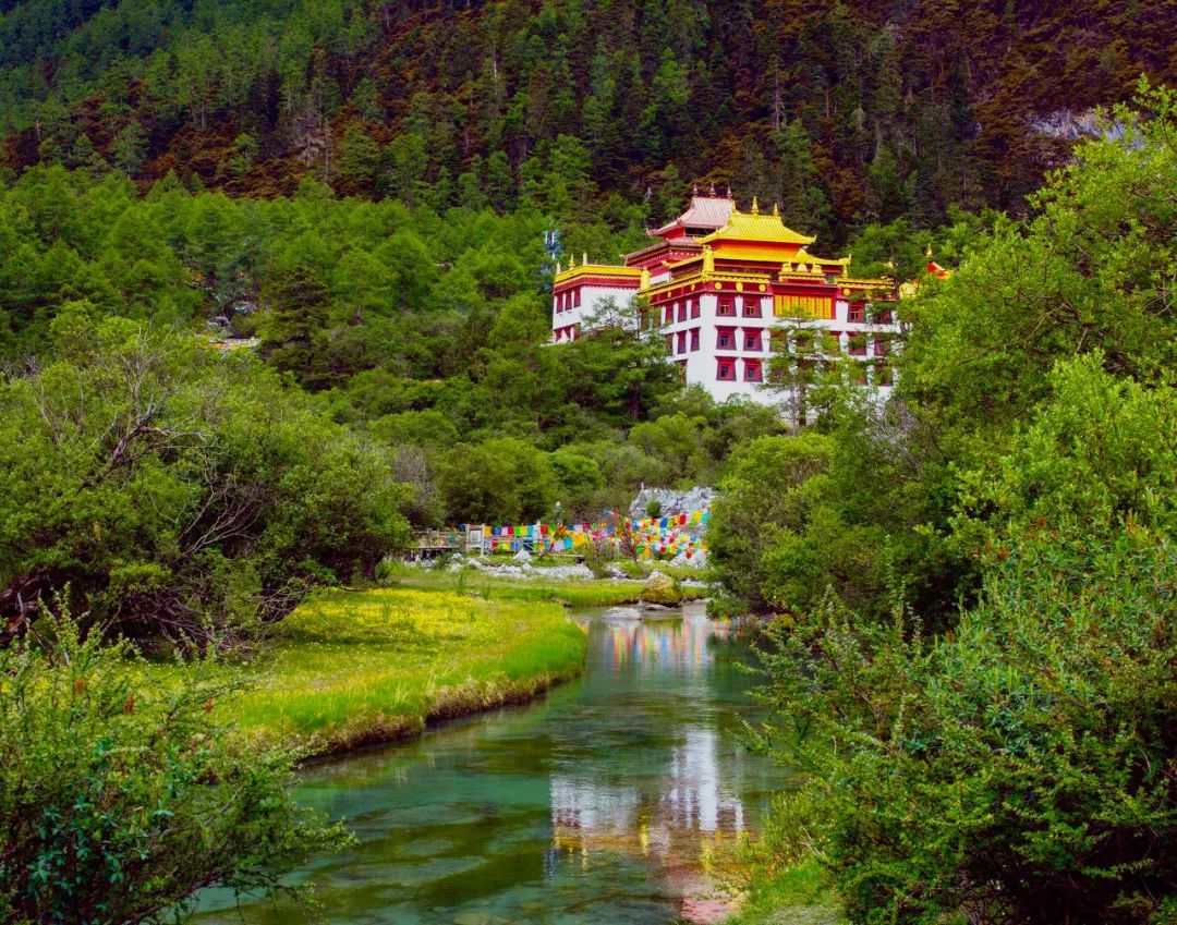 情歌故乡，格萨尔王故里，不去*藏西**就去梦中的香巴拉