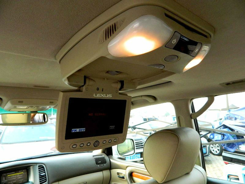 丰田陆巡对比沃尔沃xc60,丰田陆巡和雷克萨斯570哪个好