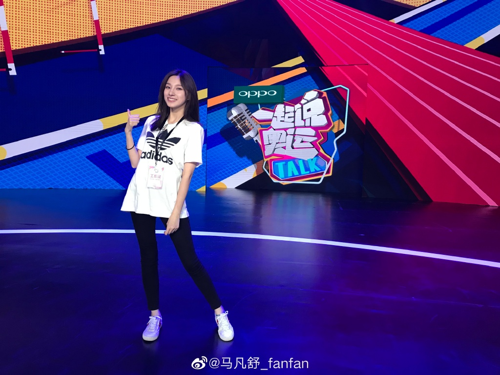 央视新晋美女主持，刷新央视美女主持颜值，比董卿李思思还要漂亮