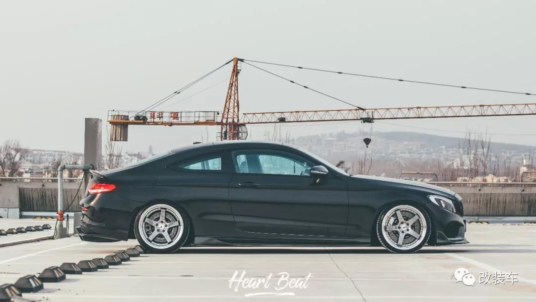 放弃了激情小钢炮高6R，购入奔驰C200做回安静的*男美**子！