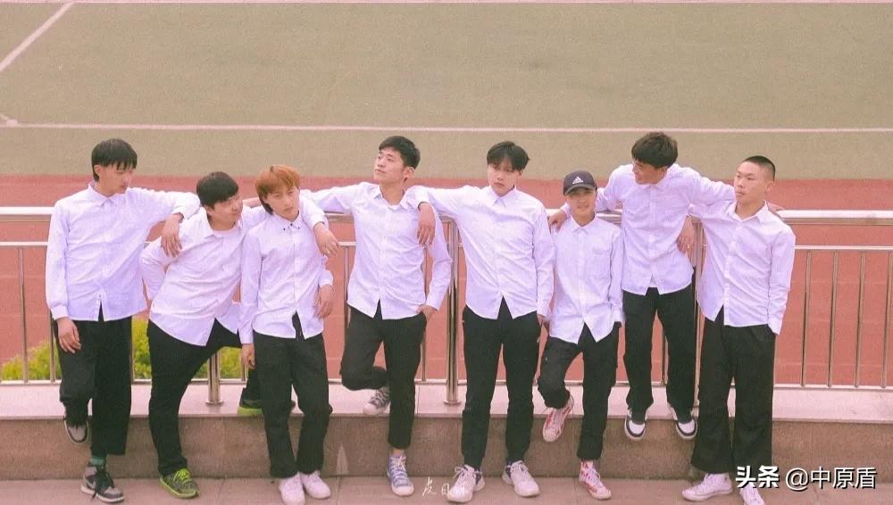 大片来袭！河南各高校凹造型毕业照绝对惊艳到你