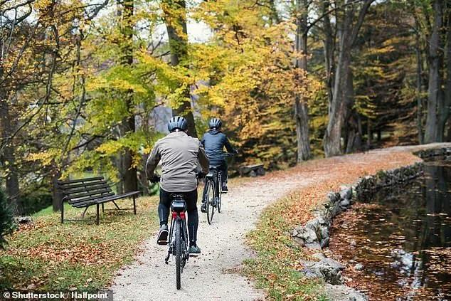 英国人为了减肥,狂砸20亿英镑训练全民骑单车