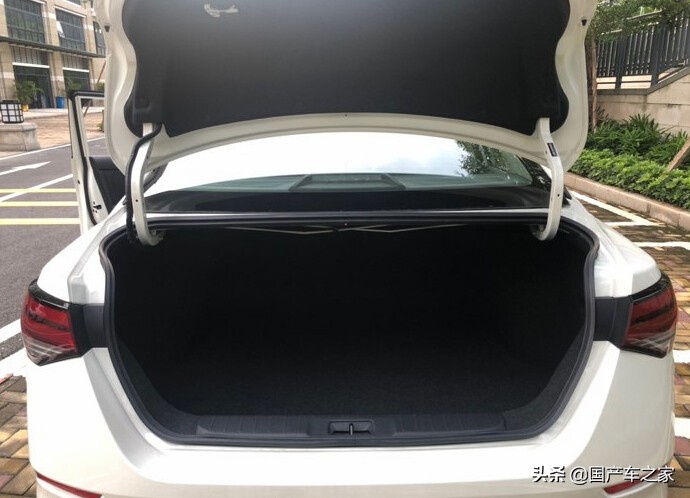 最新款顶配版的日产轩逸,即将到来的全新一代轩逸