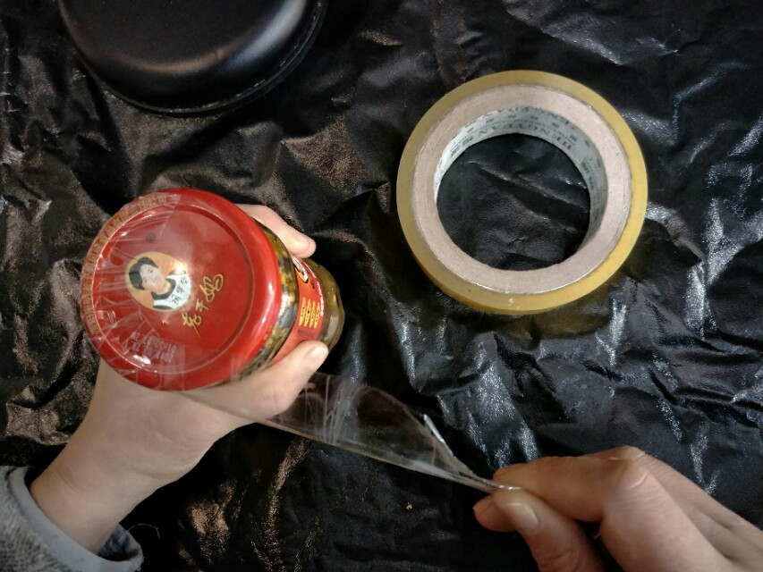 玻璃塑料罐头怎么轻松打开,玻璃罐头盖如何巧打开