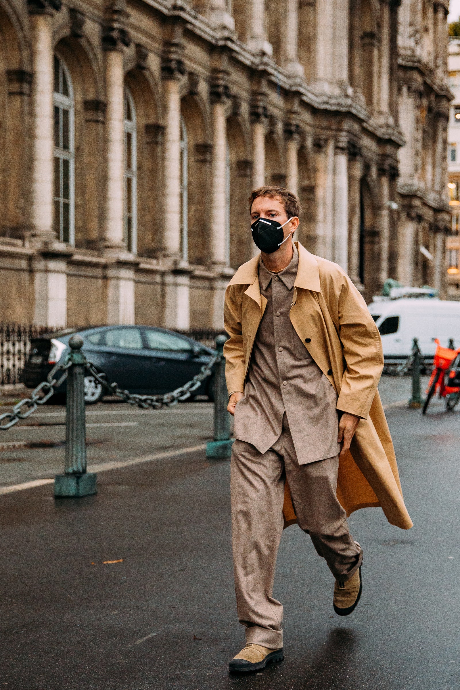 2023春夏巴黎时装周街拍特辑,2021巴黎高定时装周街拍