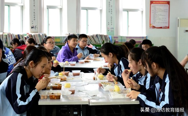 “我在潍坊十中的一天”