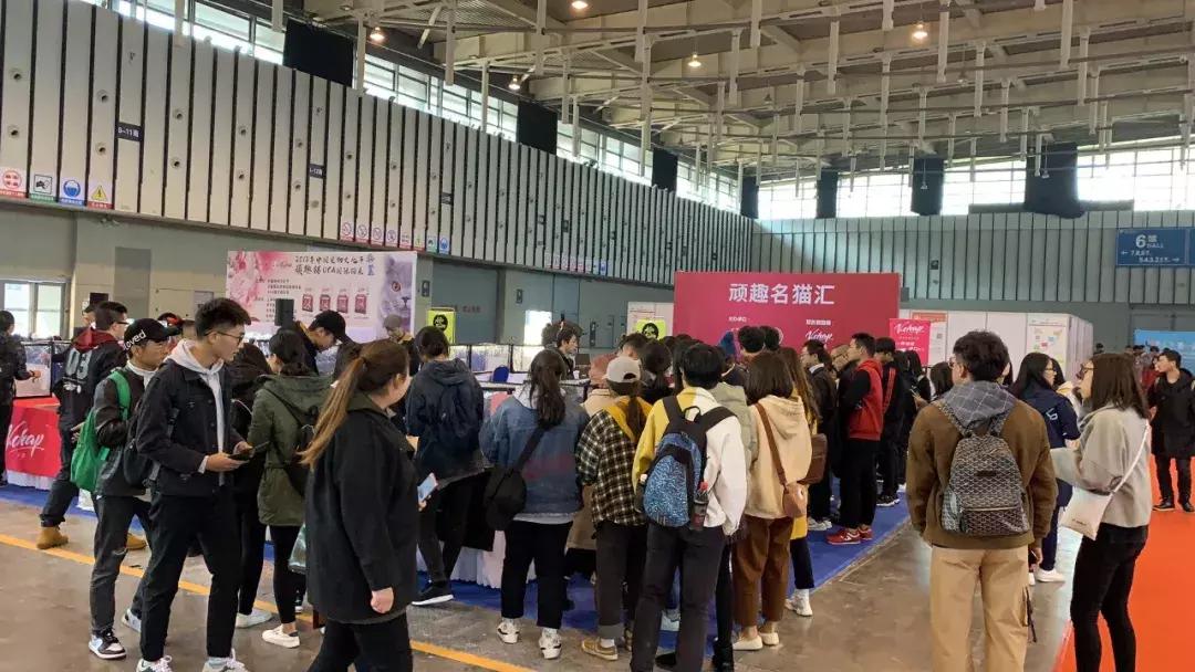 萌宠齐聚南京宠物博览会,day1