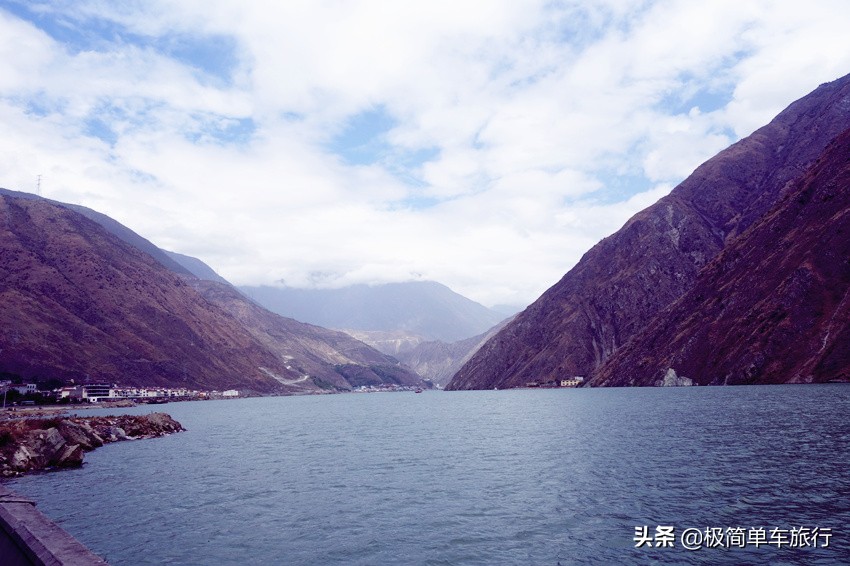 骑行318川藏线详细攻略图,骑行318川藏线详细路线图